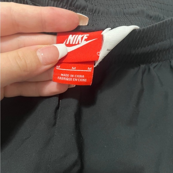 Nike shorts - Picture 2 of 3